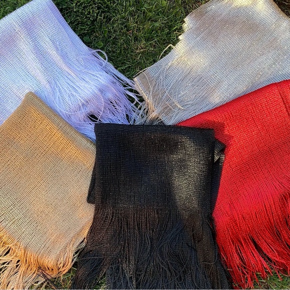 Red Fringe Shawl Scarve NWT - Picture 4 of 5